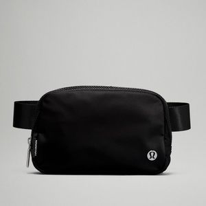 Everywhere Belt Bag 1L